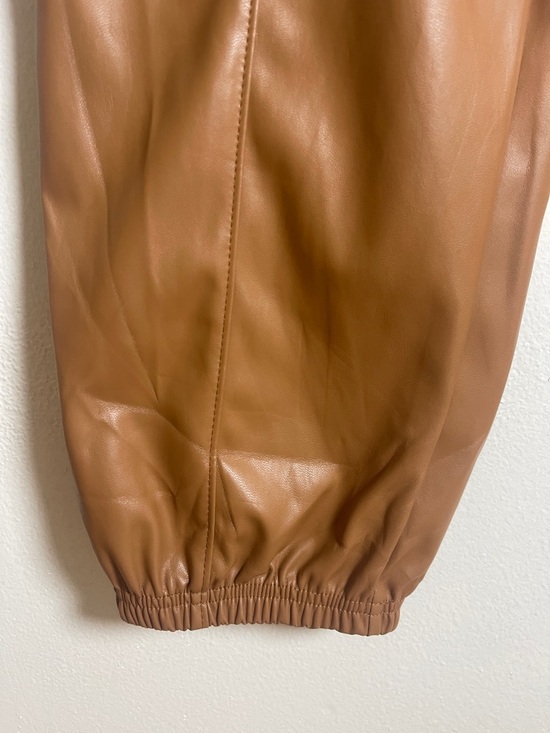 Floerns  Women’s Faux Leather Jogger Pants - Tan  Size: L - Picture 4 of 7